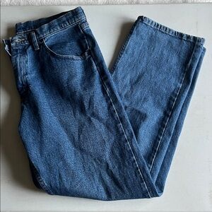 Wrangler Men's Relaxed Fit Blue Jeans